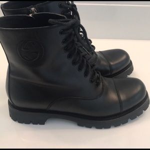 GUCCI BOOTS like New Authentic combat boots